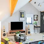 Premium In With Garden