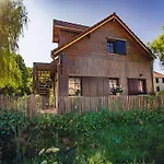 Premium In With Garden Apartament