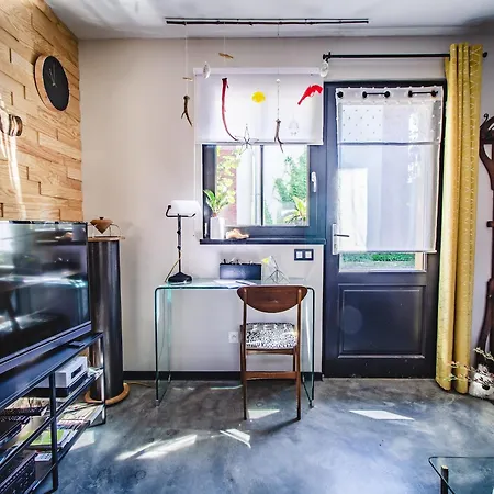 Premium In With Garden Saint-Quirin