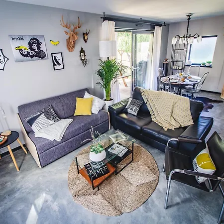 Premium In With Garden Appartement