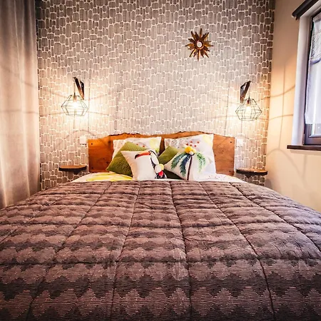 Premium In With Garden *