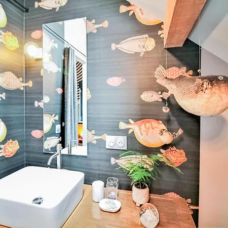 Premium In With Garden *