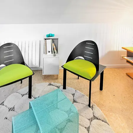 Premium In With Garden Appartement