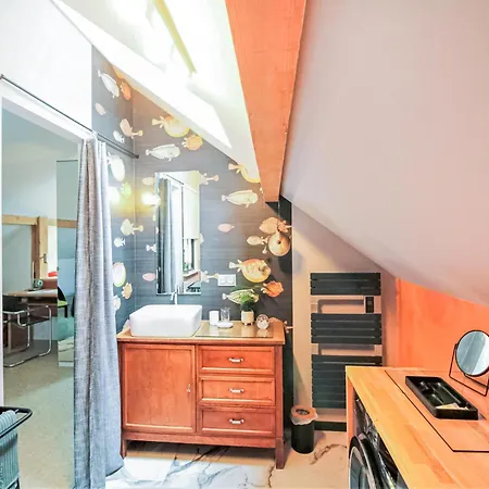 Premium In With Garden *