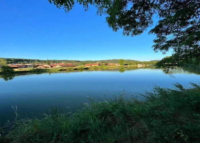 Premium In With Garden Apartmán