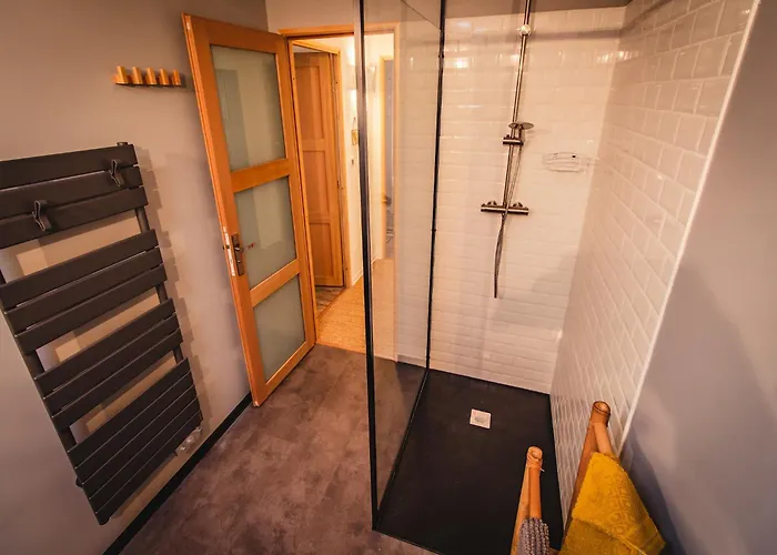 Premium In With Garden *