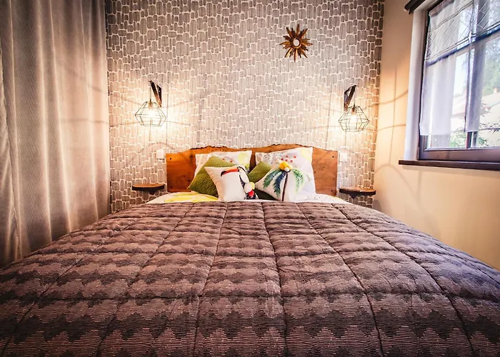 Premium In With Garden *