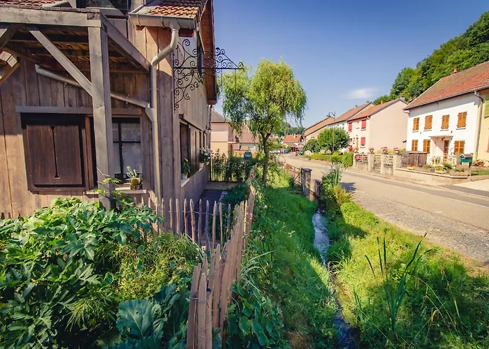 Premium In With Garden Apartmán *